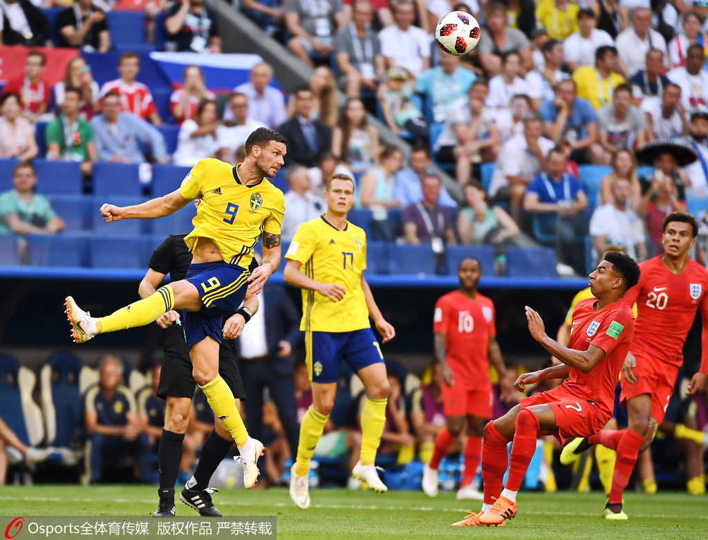 英格兰队翻盘瑞典队,马龙带队取胜 英格兰队翻盘瑞典队,马龙带队取胜