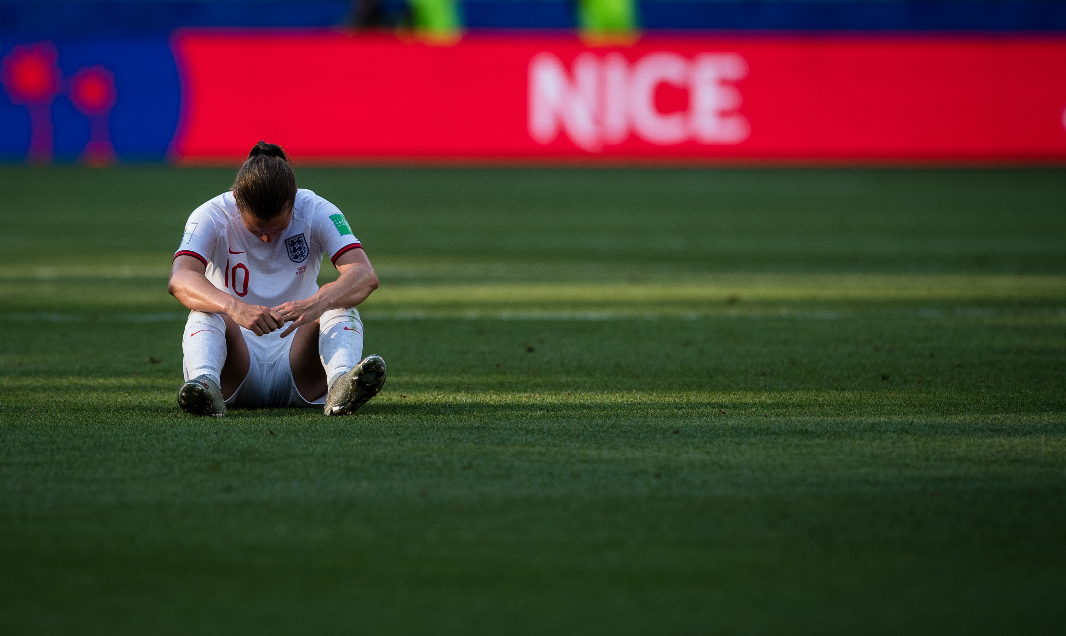 英格兰队逆转瑞典队,奥恰洛夫惊艳四座 英格兰队逆转瑞典队,奥恰洛夫惊艳四座