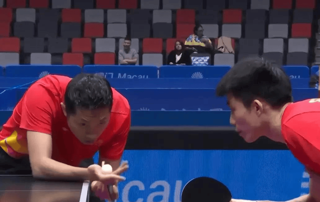 中国队险胜日本队,许昕统治全场 中国队险胜日本队,许昕统治全场