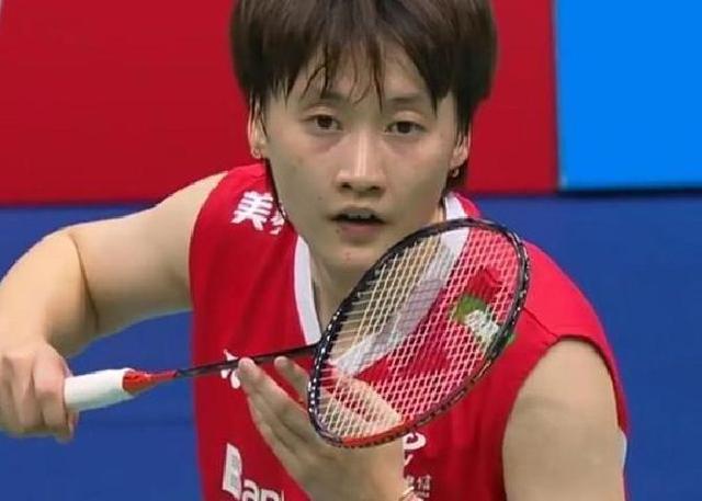 印度队鏖战中国队,陈雨菲点燃赛场 印度队鏖战中国队,陈雨菲点燃赛场