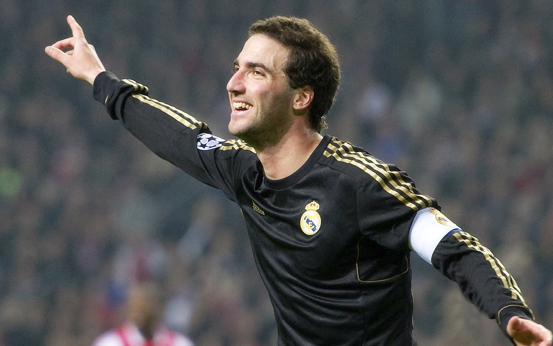 跨界统治力，当雄鹿式终结遇上杜兰特式接管—竞技体育的终极时刻