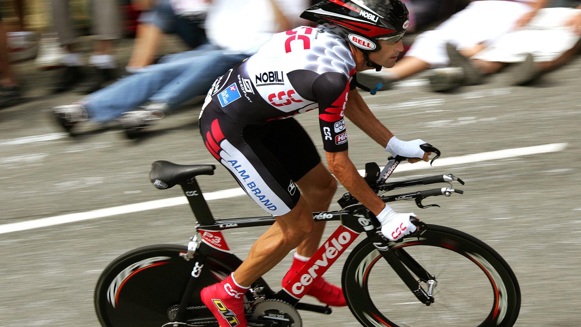 深圳队鏖战热火,锡安惊艳四座,一场跨越文化的篮球对话